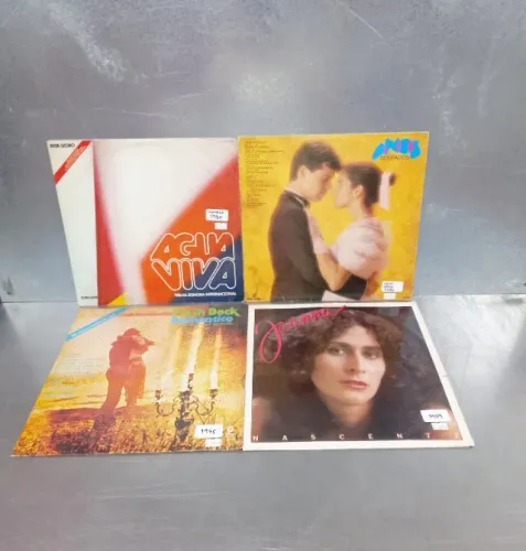 Disco Joana/AnosDourados/ÁguaViva/FlashBackRomance