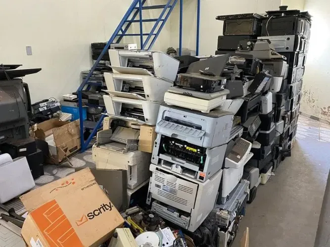 RETIRO SUCATA E ELETRÔNICOS GRÁTIS - RÁPIDO E CONFIÁVEL!