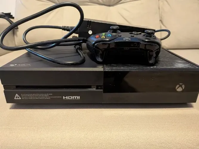 Xbox One 500GB + 1 Controle