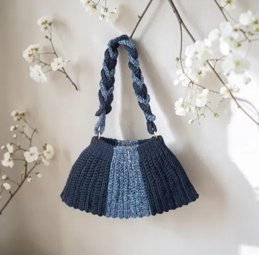 Bolsa croche bicolor alca trabalhada