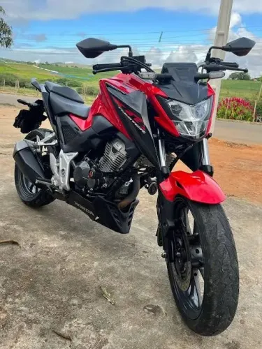 Twister 300f pra assumir