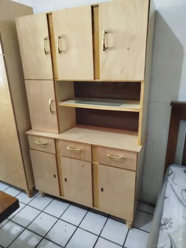 Armário 7 portas