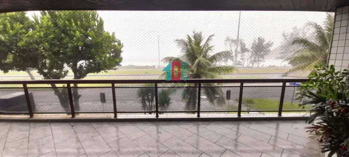 Recreio dos Bandeirantes | Apartamento 4 quartos, sendo 2 suites