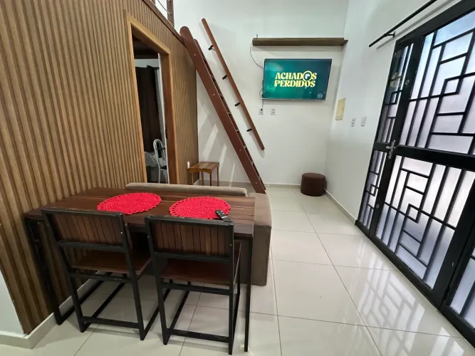 Casa mobiliada em Condomínio familiar -