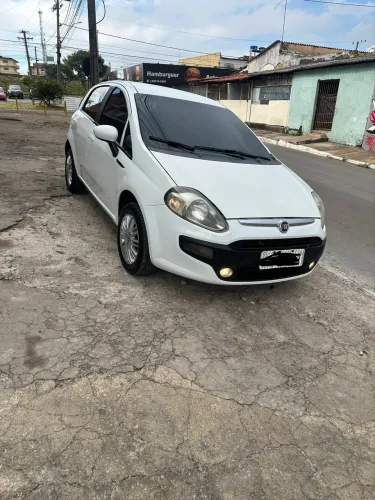 Fiat Punto Attractive 1.4 Fire Flex 8V 5P 2013
