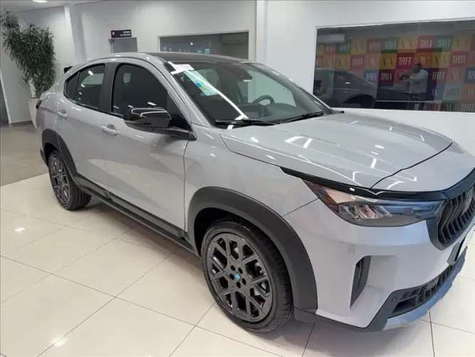 Fiat Fastback Impetus 200 T. AUT (hibrído) 2026