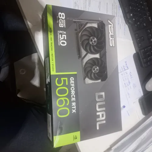 Caixa (VAZIA) de placa de vídeo geforce RTX5060