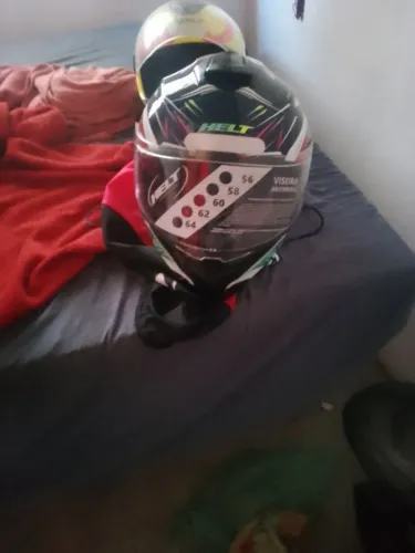 Capacete