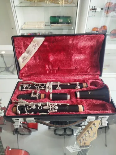 Clarinete Yamaha 352