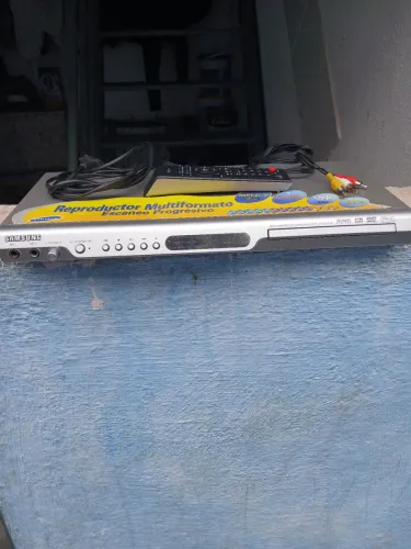 DVD PLAYER SAMSUNG KARAOKÊ - P355K