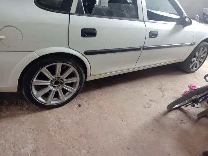 Vendo rodas 17 multifuros cabe qualquer furação