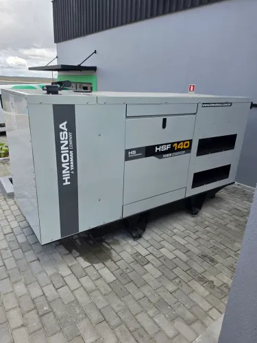 Gerador Cabinado Himoinsa 140kVA (Motor FPT / Alternador WEG) Apenas 14 horas de uso