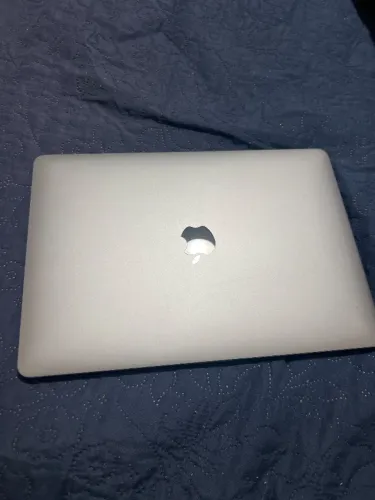 MacBook pro13