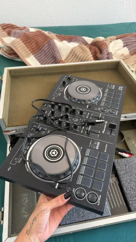 Pioneer DDJ-RB.
