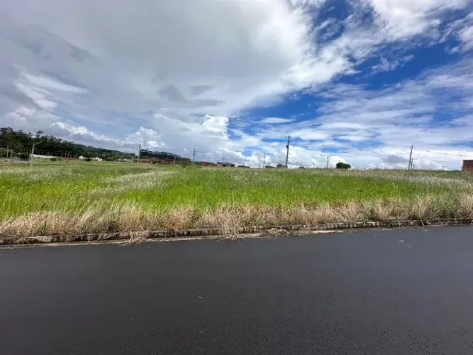 Vendo terreno residencial de 150 m² no Jd. Europa - Mombuca | SP