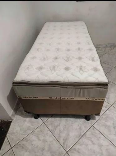 CAMAS BOX SOLTEIRO COM PILLOW NOVAS