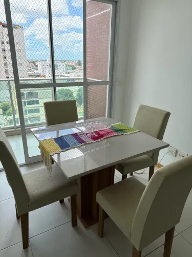 Mesa de Jantar 4 Lugares + 4 Cadeiras