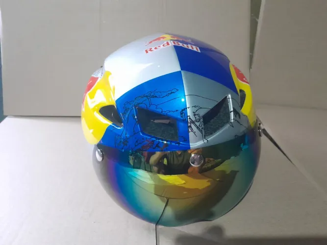 Capacete ciclismo de estrada ou triathlon redbull