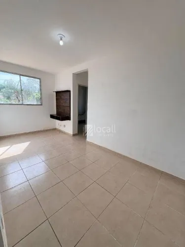 Apartamento com 2 quartos para alugar, 41 m² por R$ 1.417/mês - Parque das Flores II - São
