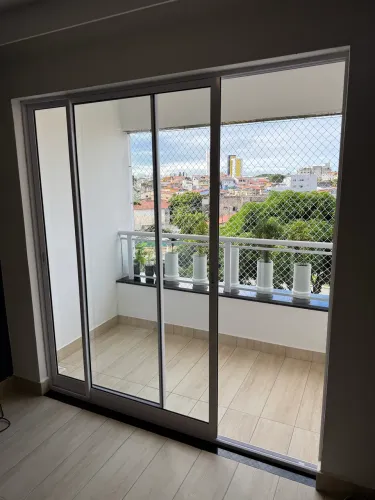 Porta de vidro 2,00 metros de largura por 2,14 metros de altura