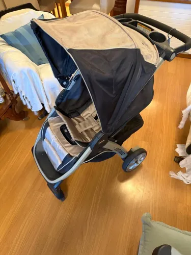Carrinho de bebê completo Chicco