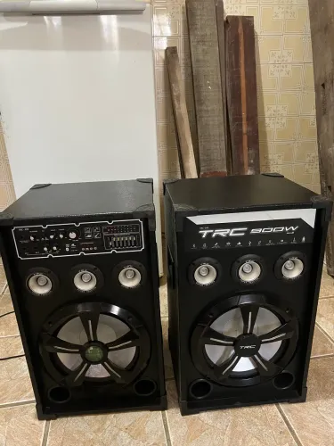 Caixa de Som Amplificada TRC 399 - 900W RMS (Bluetooth)