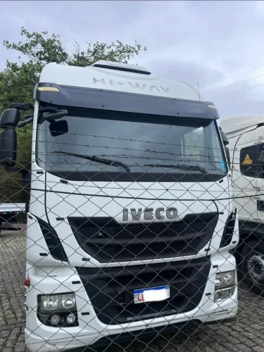 Iveco Hi Way 440 6x2 *Renovação de Frota *Somente venda