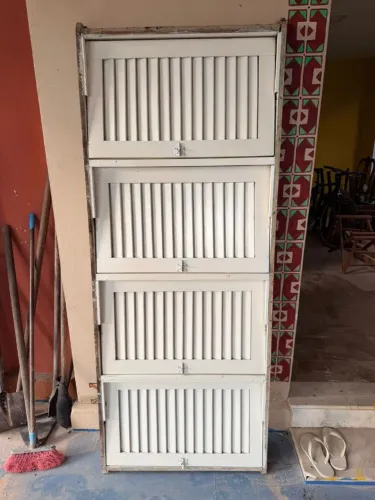 Vendo 2 Janelas de ipê 