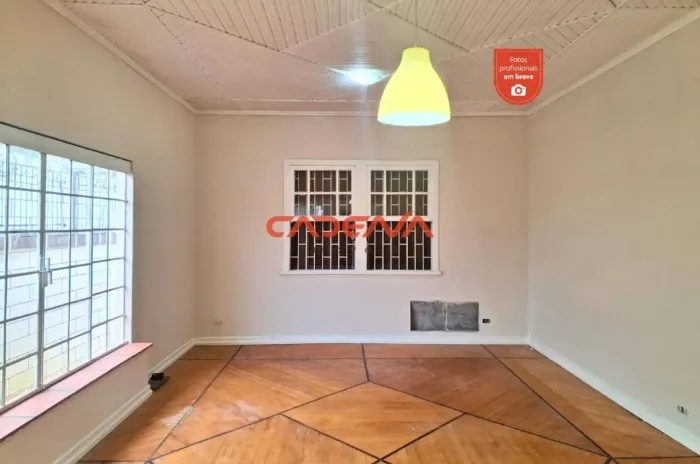 Casa comercial com e 3 vagas para aluguel no São Francisco