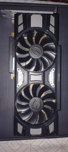 Placa de vídeo GTX 1070 evga