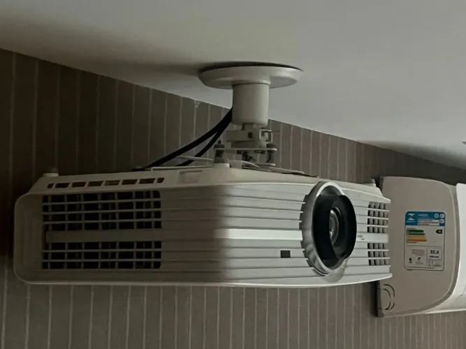 Projetor Optoma UHD60 True 4K UHD