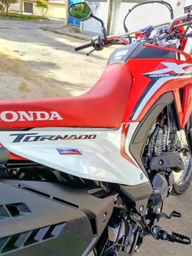 Honda tornado