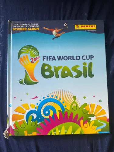 Álbum Copa do Mundo 2014 (100% completo) capa dura 