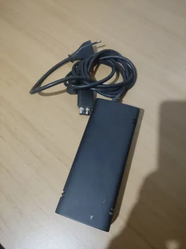 Fonte original de Xbox 360 slim