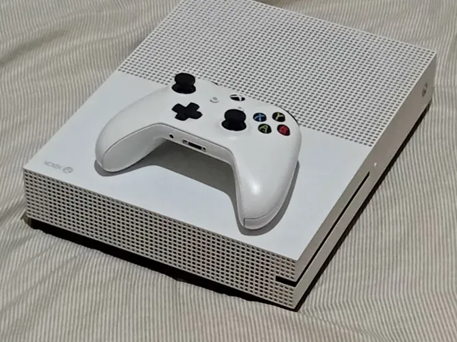 XBOX ONE S