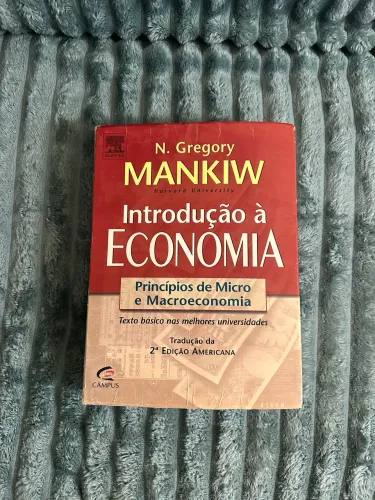 Livro de Introdução a Economia