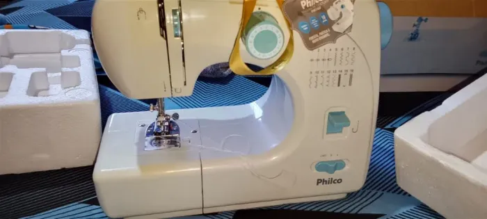 Máquina de custura