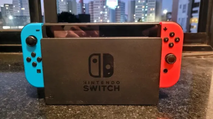 Nintendo Switch V1 Completo com Dock e Acessórios - Excelente Estado
