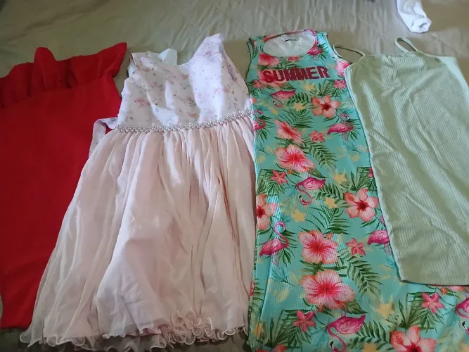 Lote menina tam 10 12contem 10 peças roupa pouco uso