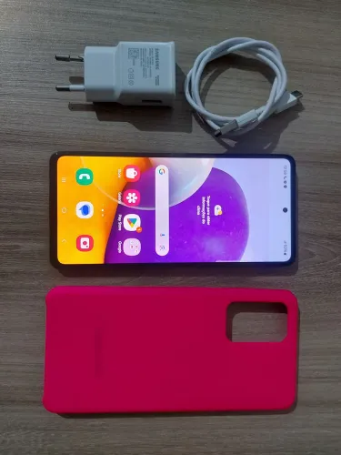 Galaxy A72 poucas marcas de uso sem trincos