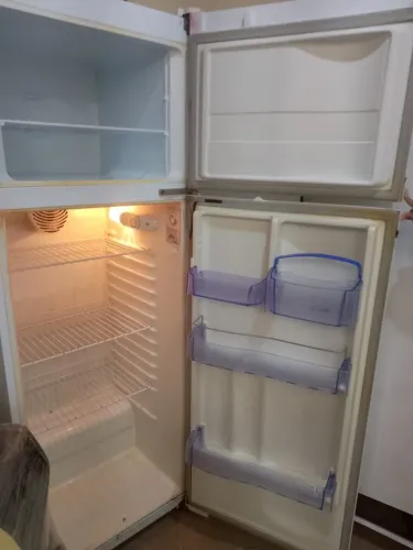 Geladeira continental Copacabana 341 litros funcionando perfeitamente e gelando super bem 