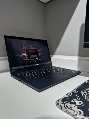 Thinkpad T14 | i7 vPRO | 16GB | SSD NVMe | Touch FHD | Retroiluminado | Garantia