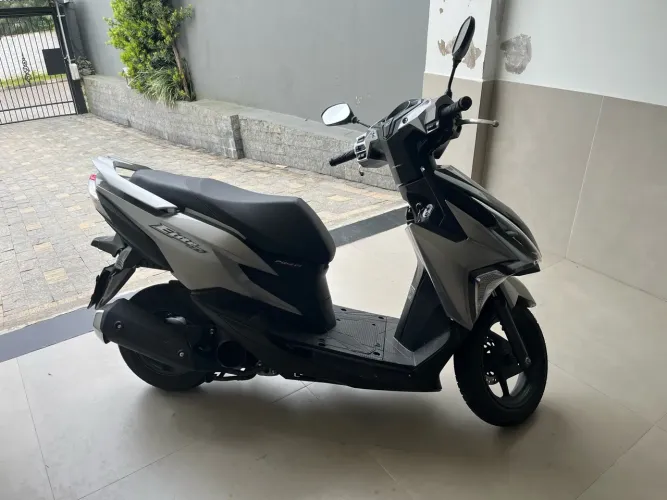 Honda Elite 125 2024 automática
