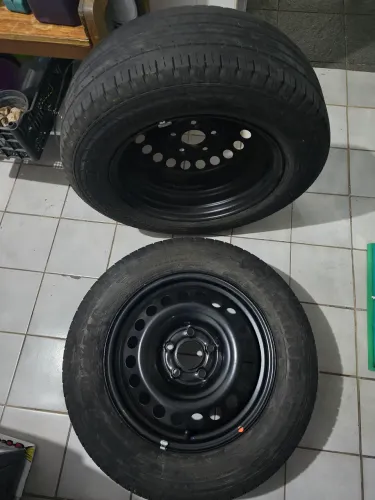 Roda de ferro com pneu 205/65r16