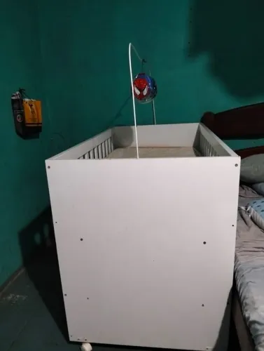Vendo berço com colchão