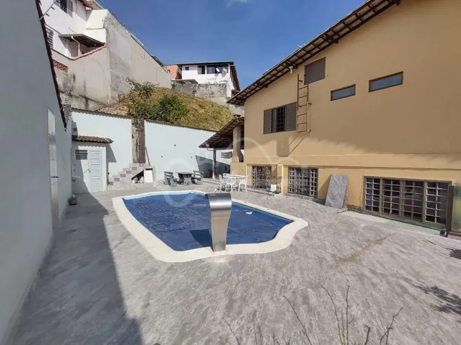 Casa para aluguel, 5 quartos, 1 suíte, 4 vagas, Caiçaras - Belo Horizonte/MG