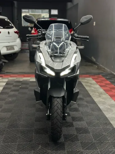Honda ADV 160 - 2025