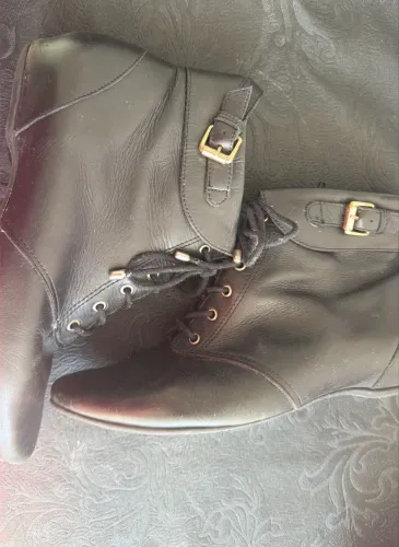 bota arezzo 37