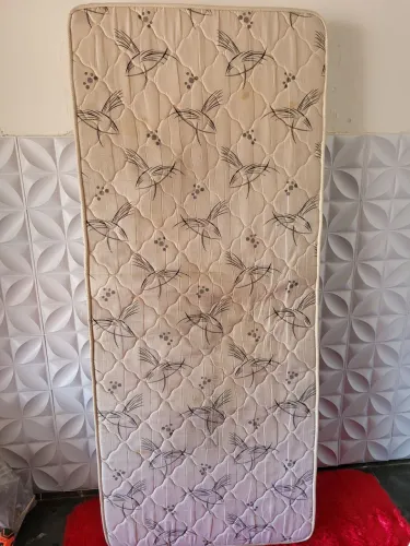 Colchão de solteiro espuma