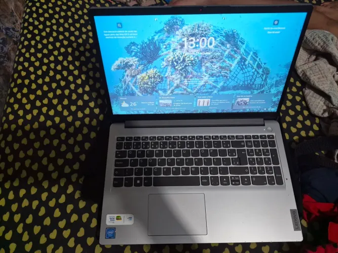 Notebook LENOVO